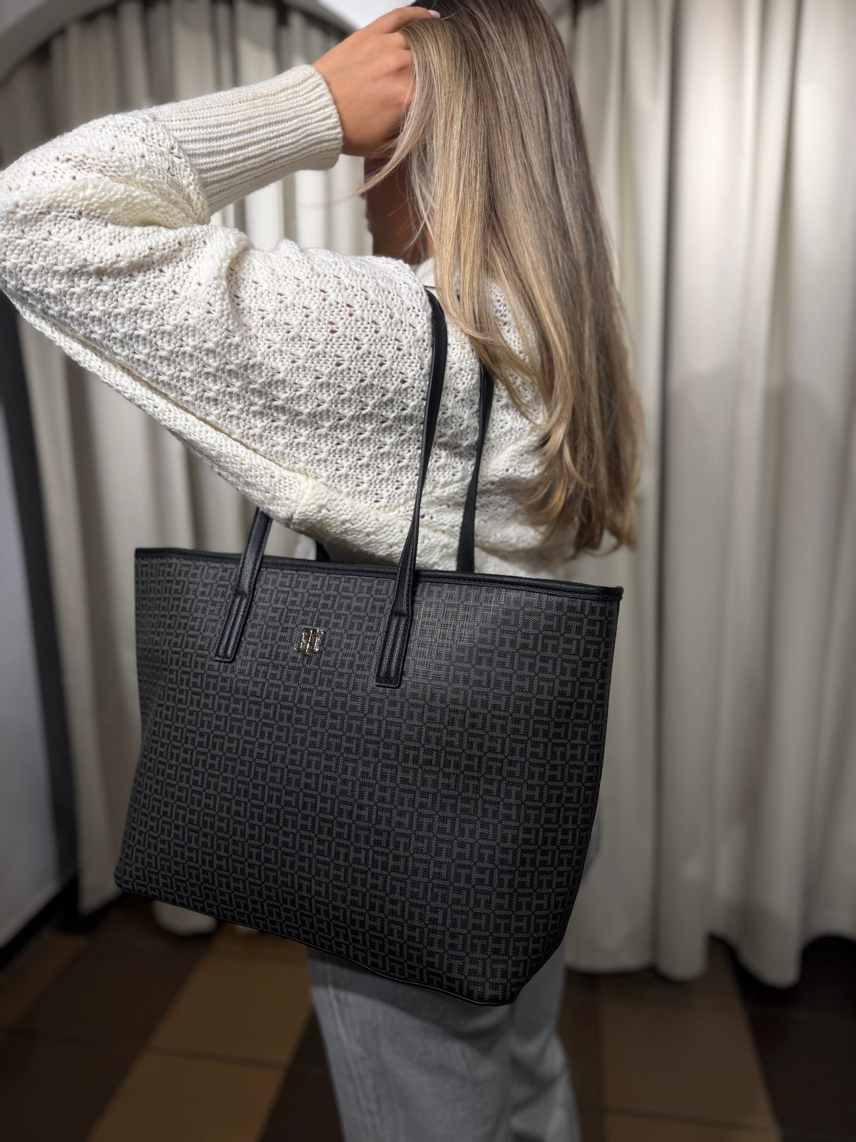 Bolso Tommy Hilfiger XL