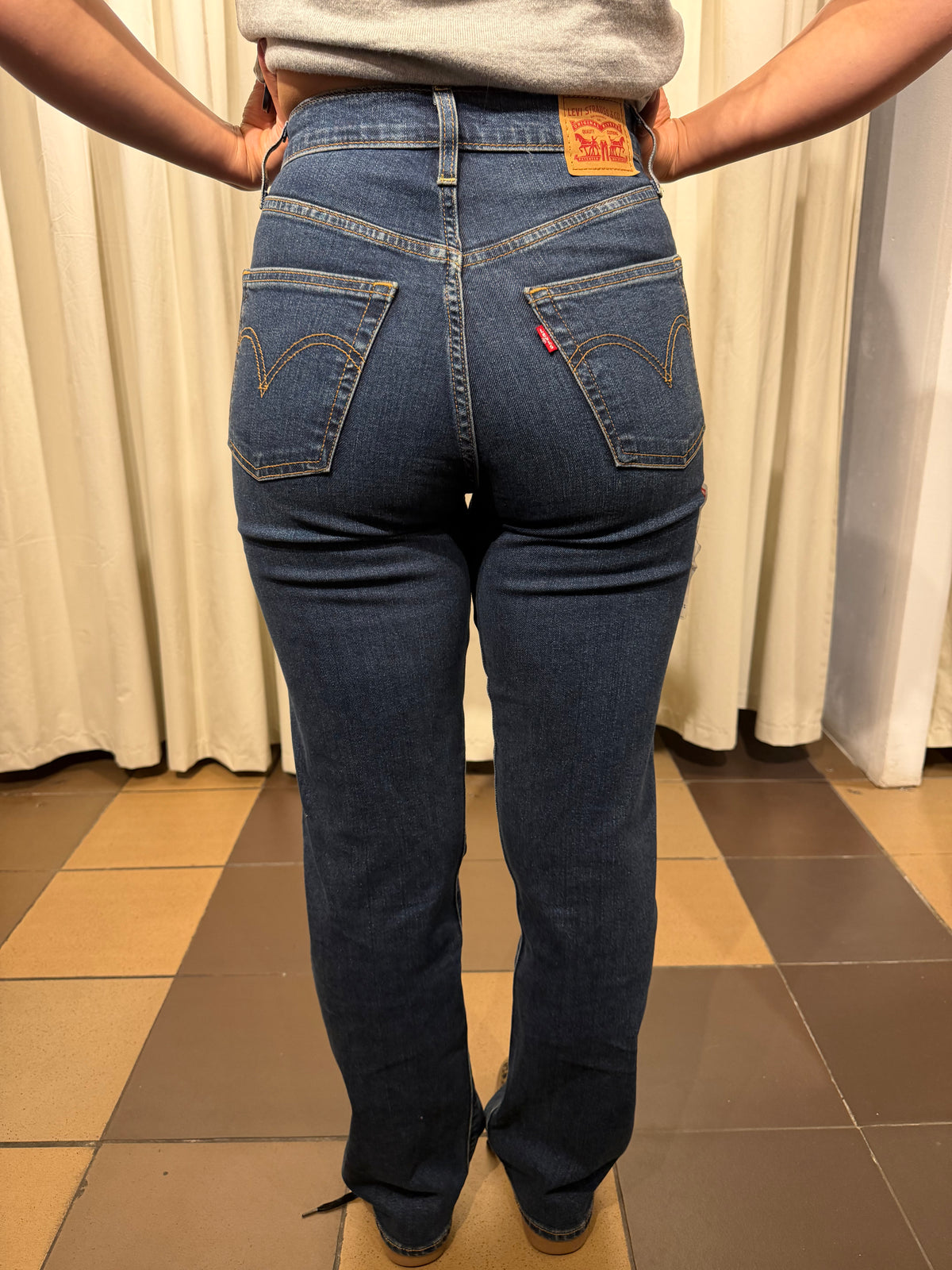 Levis