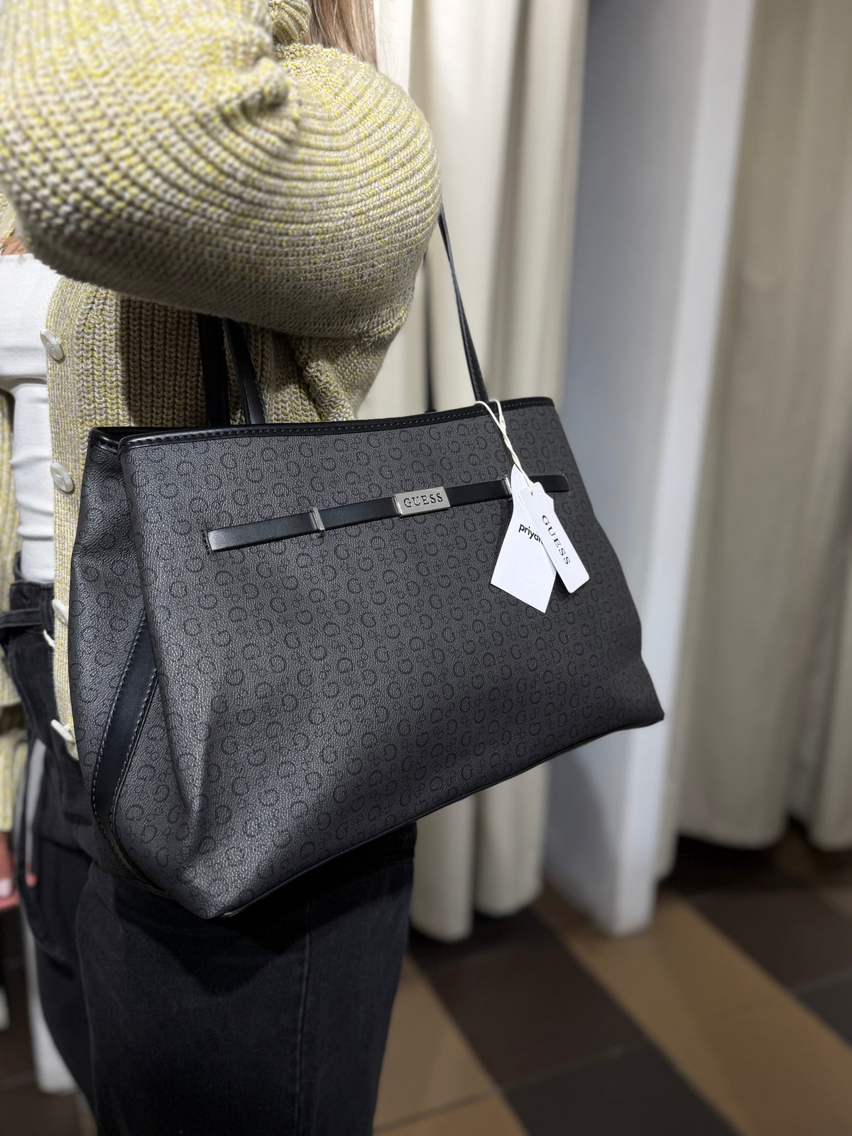 Bolso GUESS XL