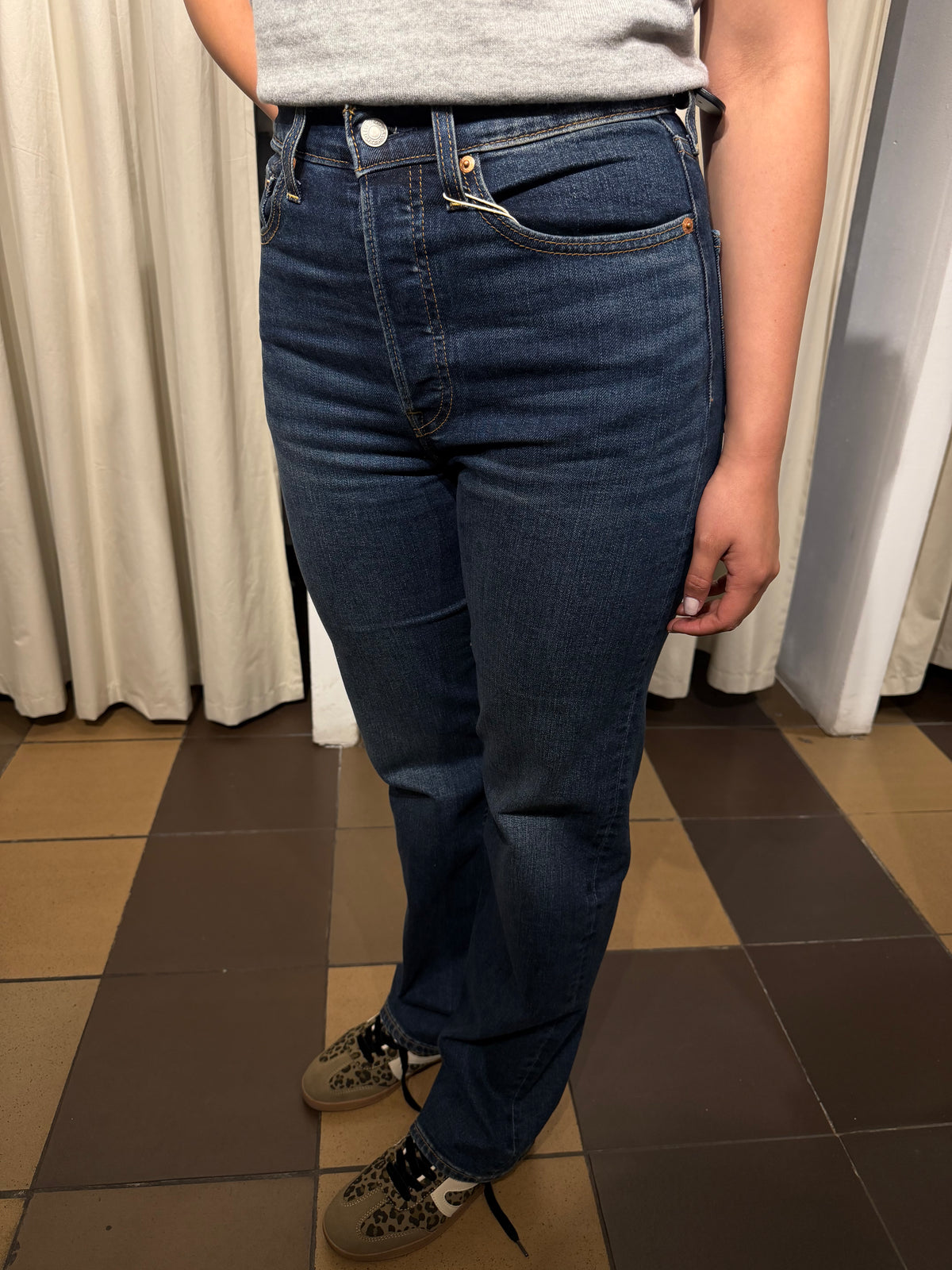 Levis