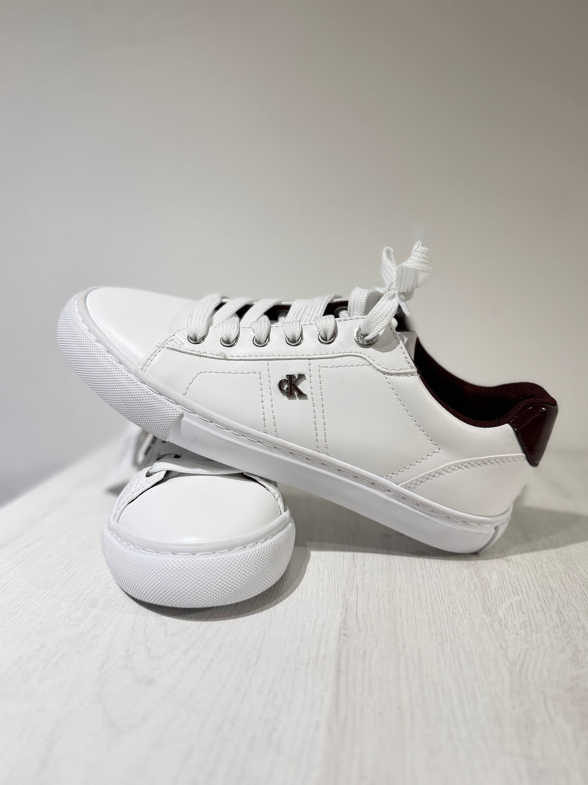 Tenis Calvin Klein 7.5