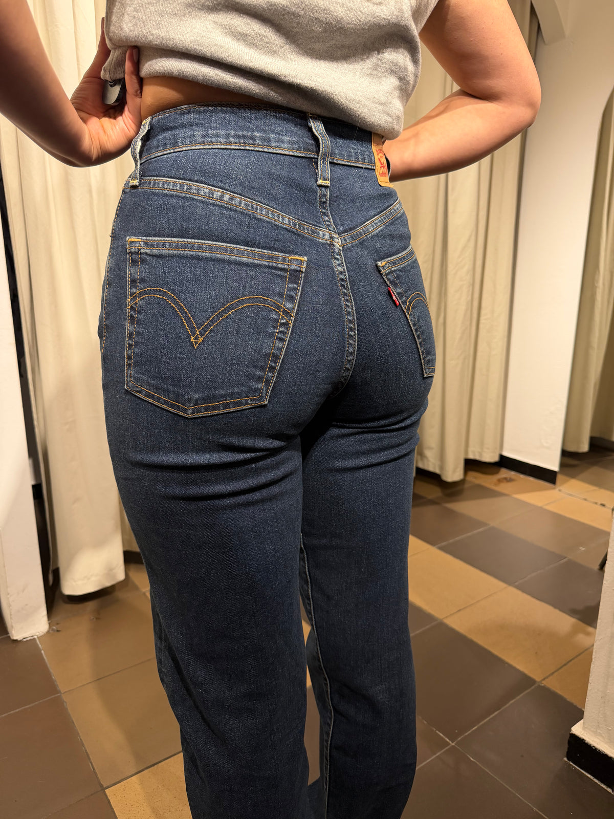 Levis