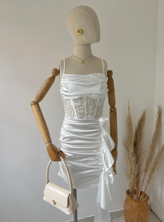 VESTIDO BLANCO EN SATIN